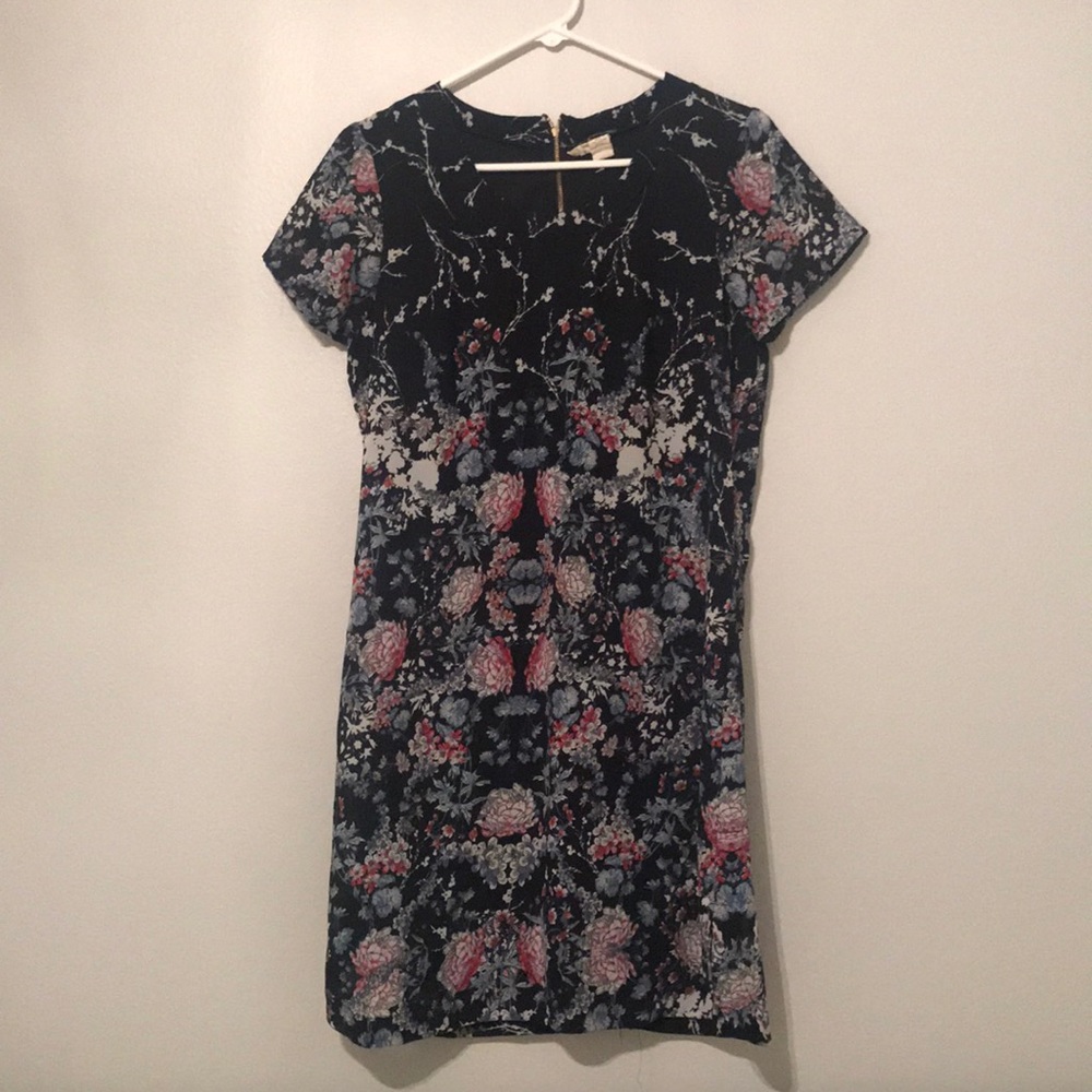 Floral shift dress